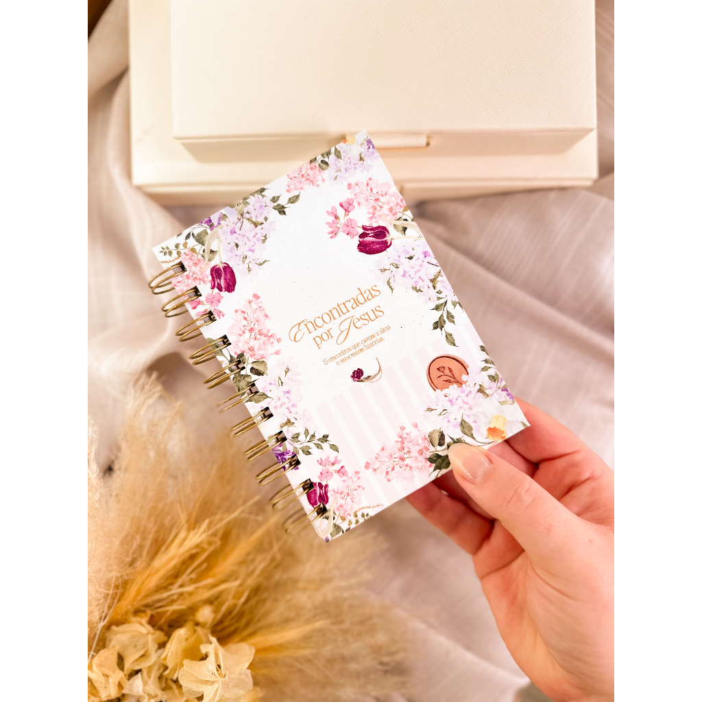 Devocional Mini para Mulheres | Encontradas por Jesus 10x15 Capa Dura Floral | Presente Dia das Mães
