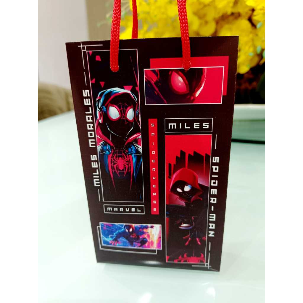 Sacolinha Surpresa Homem Aranha Miles Morales 17x4x10cm – Lembrancinhas Encantadoras para Festa Infantil