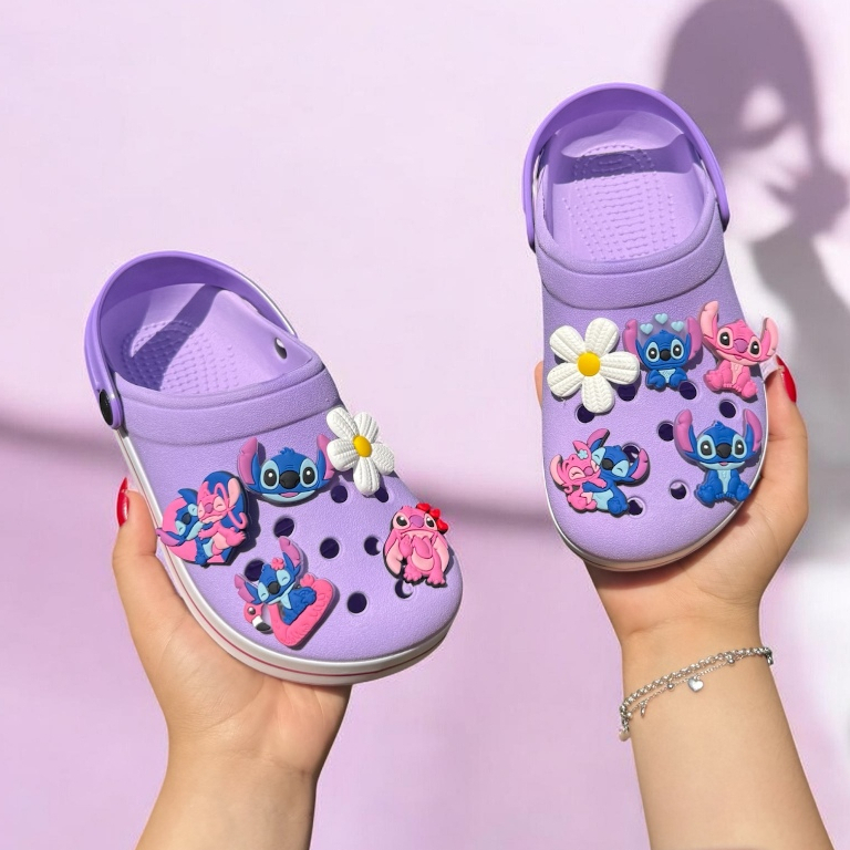 Babuche fachetado Infantil e Adulto + 5 Enfeites Stitch's Leve e Confórtavel