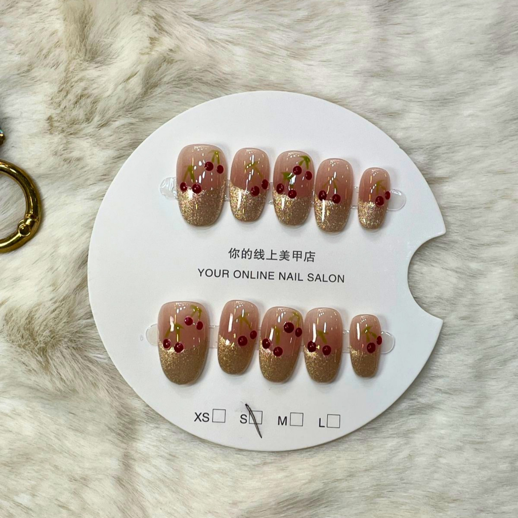 Unhas Postiças Midnight Rose – Modelo Silver Flower com Efeito Cat Eye Cinza-Chumbo e Joias de Tulipa 3D