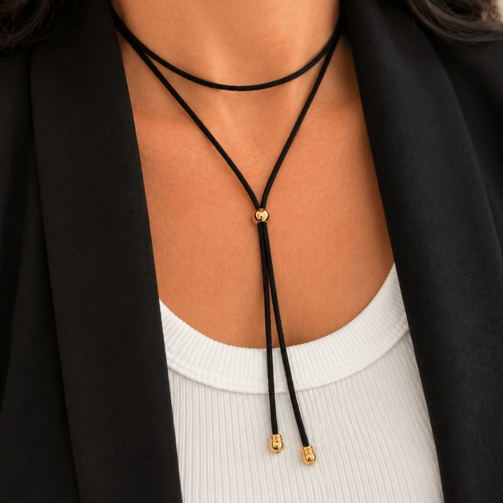 Colar Choker Regulável Cordão Camurça Gravatinha Country