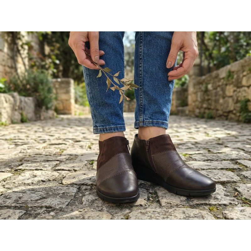BINNE USAFLEX BOTA COURO NUM37 145,00ZÍPER LATERAL 
ANABELA 4CM
MARROM