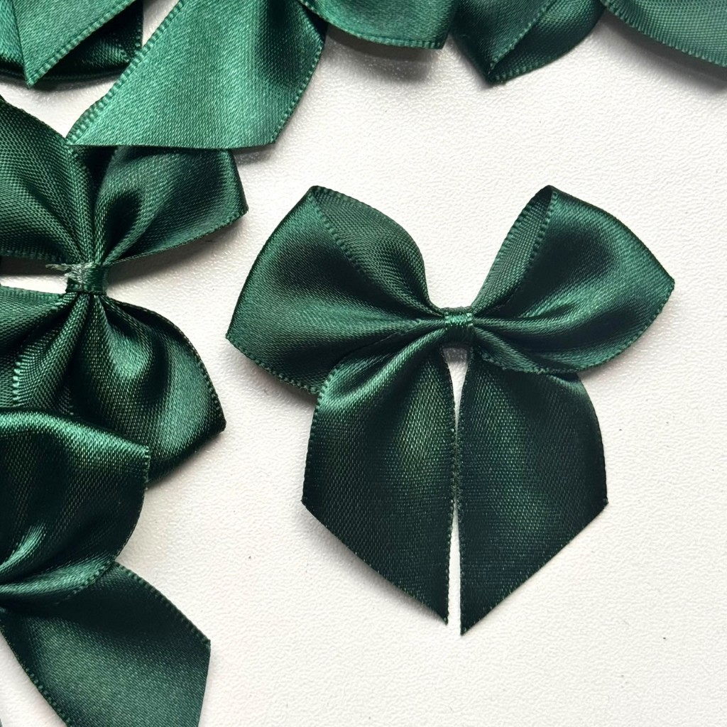 Laço Nº5 6x6 cm - 30 unidades - Decorações natalina, bolas, esferas acrílicas, caixa milk, personalizados, lembrancinhas