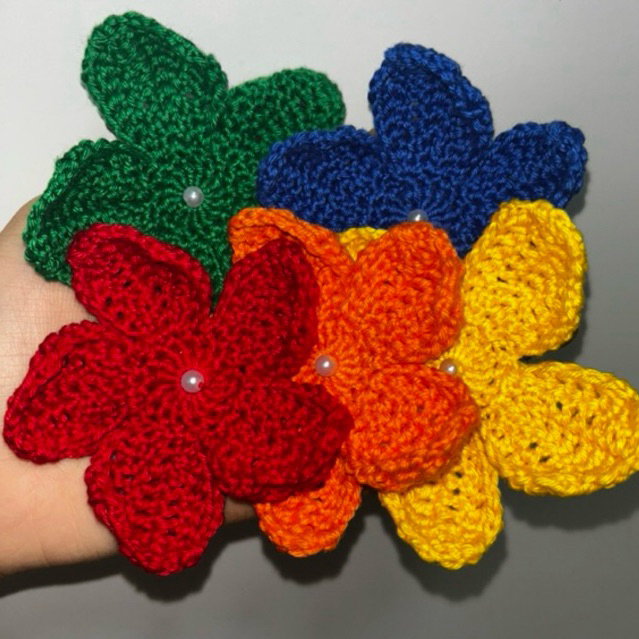 flor de crochê para aplicação | Vestido junino | sandália | bolsas