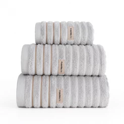 Kit 3 Toalhas de Hotel Banho 75x150cm 600g + Rosto 50x70cm 185g | 530g/m² | 100% Algodão