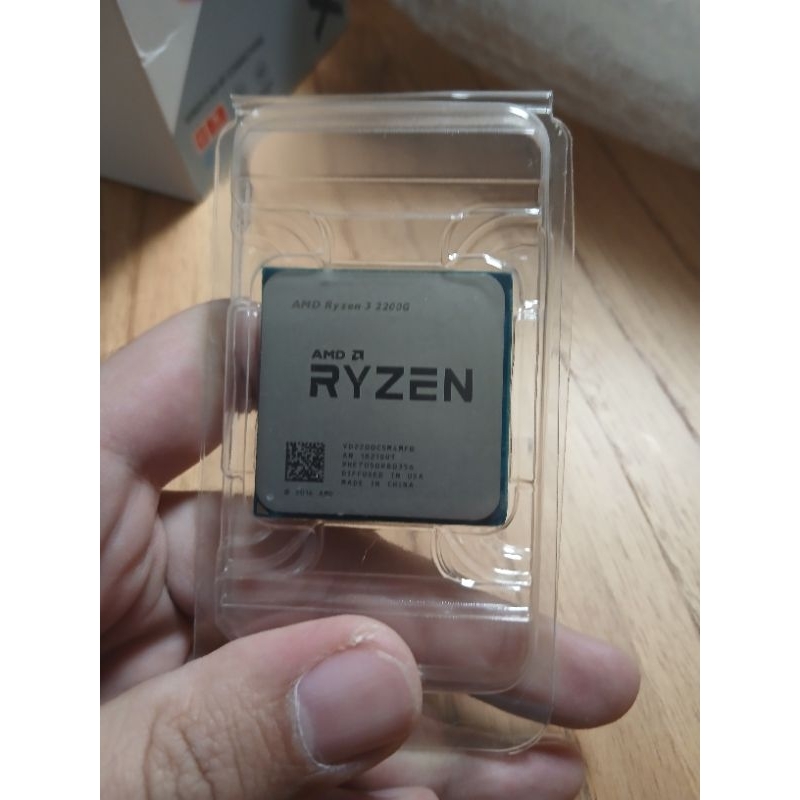 Processador AMD Ryzen 3 2200G Com Vídeo Integrado Somente o Processador