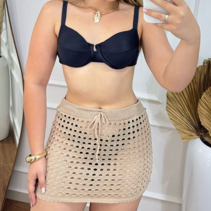 Saia CURTA Tricot Furadinha – Saída de Praia Feminina Estilo Verão / Mini Saia Tricô
