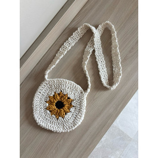 Bolsa de Crochê Redonda Girassol - Bolsa Artesanal com Alça Longa - Moda Boho
