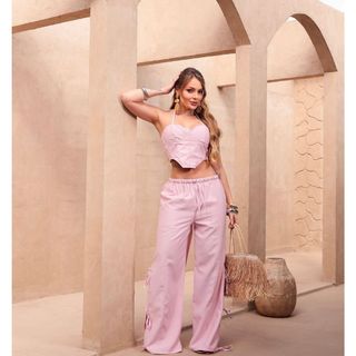 Conjunto feminino em alfaiataria Conjunto de calça pantalona Conjunto pantalona e cropped Conjunto elegante feminino