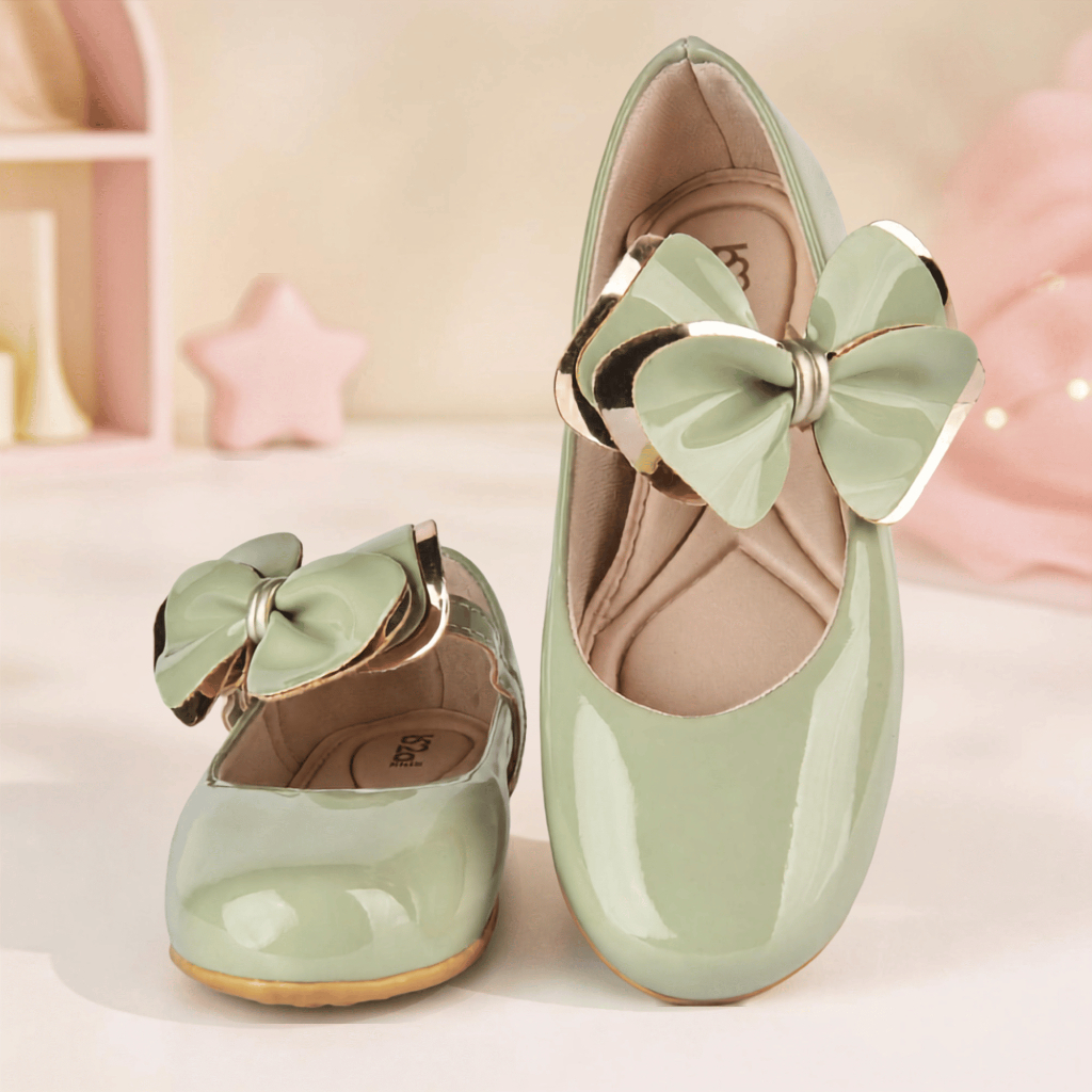 Sapato Sapatilha Infantil Feminina Verniz com Laço Detalhe Dourado 2036