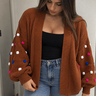Casaco Feminino Tricô Inverno Com Pompom Detalhado Estilo Cardigan Elegante