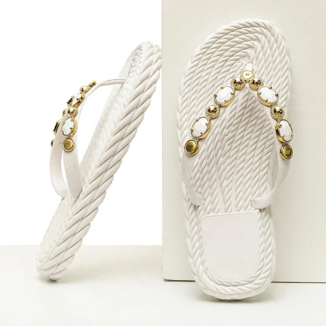 Chinelo Feminino EVA Com Pedraria estiloso Antiderrapante Confortável Macio Leve Dia a Dia