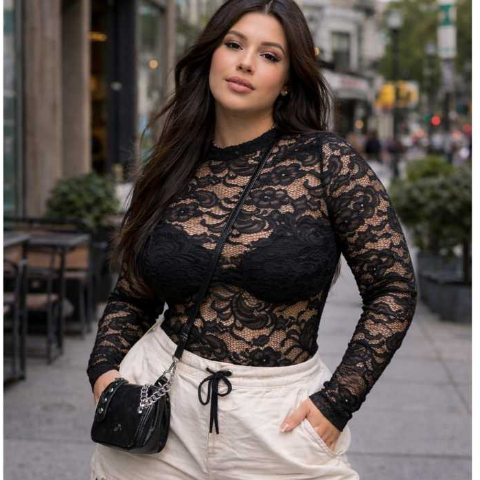 FABRICA DOS CROPPEDS - BLUSA DE RENDA PLUS SIZE ESTILO E BOM GOSTO