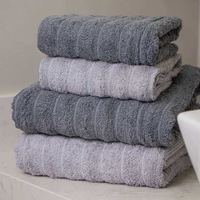 Kit 2 Banho (600g) + 2 Rosto Requinte (186g)– 75x150cm  Fio Penteado 100% Algodão –Toalhas Wiegand Premium