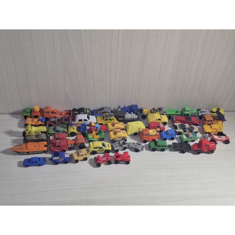 Miniaturas kinder ovo e outras marcas na mesma escala - Diversas a escolher