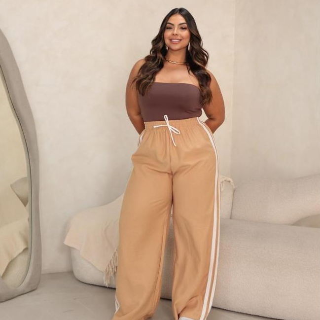 Calça pantalona em Tecido Sensorial com Listra lateral com elastico na cinturaTamanhos GG, G1, G2, G3 e bem confortavel.