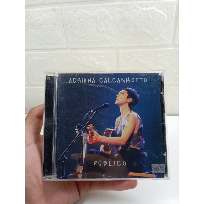 CD Adriana Calcanhotto - Público - produzido por Dudu Marote - direção Artística JORGE DAVIDSON - CD usado - REF:CD376