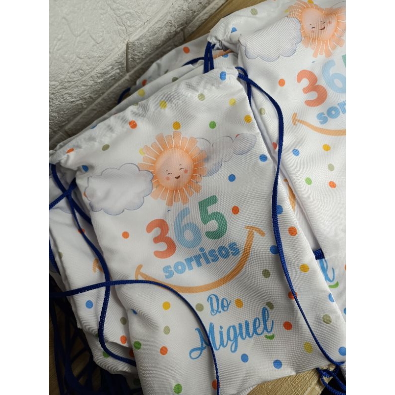 Mochilinha (sacochilas) Personalizada 18x26 Lembrancinha Infantil Festa Aniversário Kit  20, 30, tema 365 dias