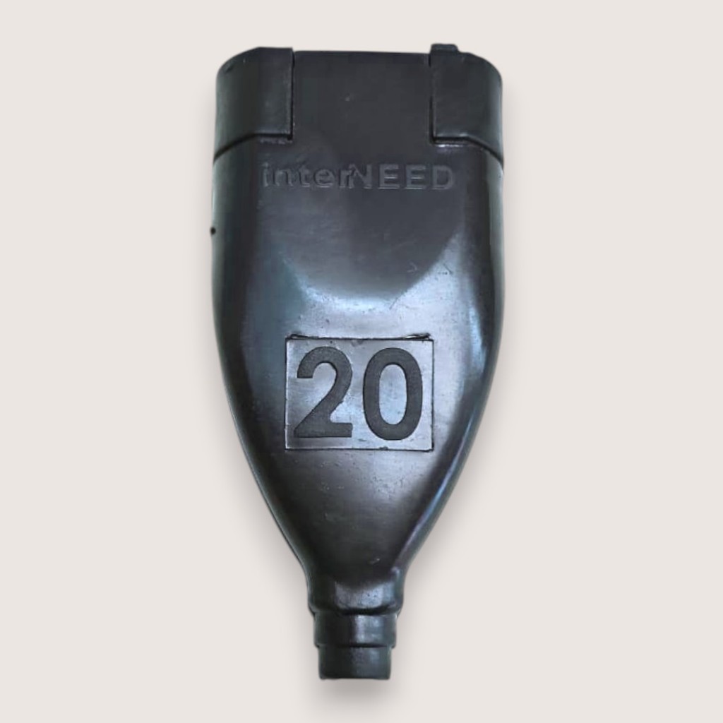 Plug Femea Titã 20A 2P+T Resistente Interneed