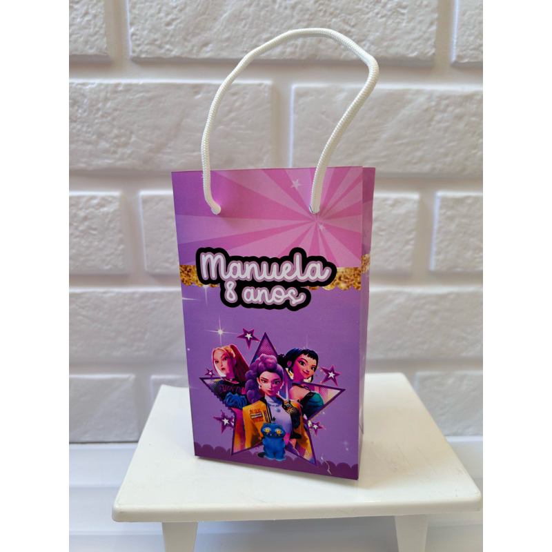 Sacolinha Personalizada HUNTRIX GUERREIRAS DO K-POP / PEGUE E MONTE / Tamanho P / Lembrancinha Aniversário / Festa