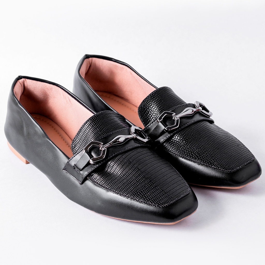 Mocassim Feminino Confort Bico Quadrado Napa Preta Sapato Social Confortável Detalhe Premium