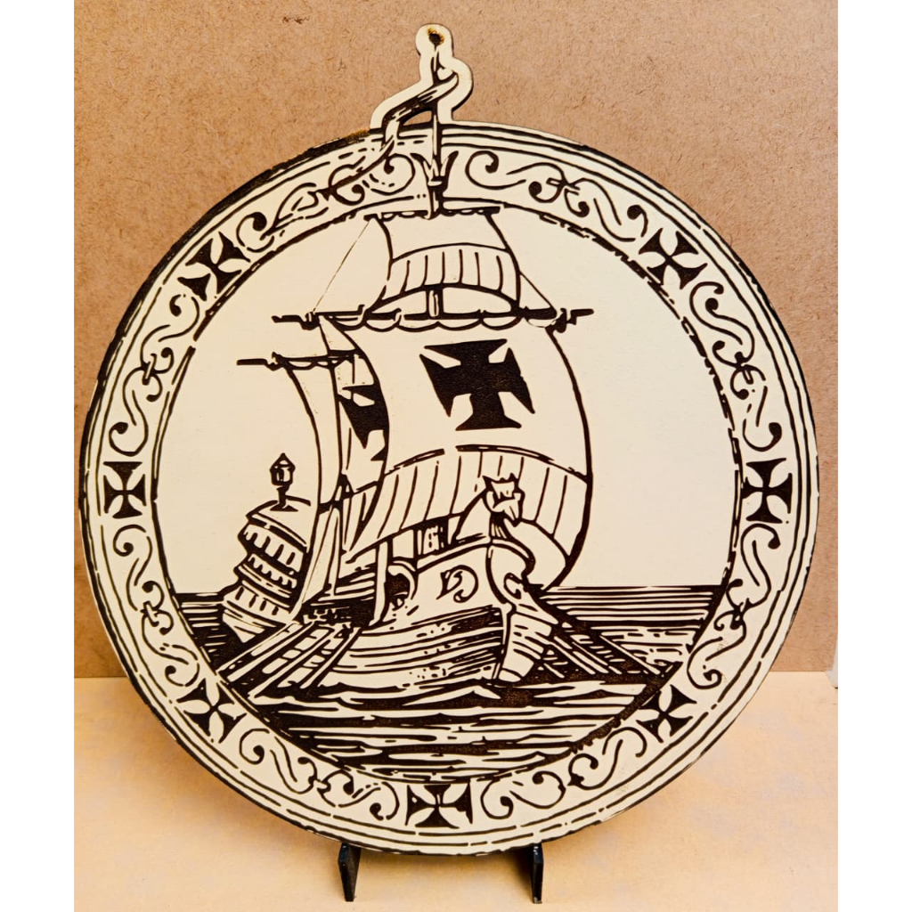 Quadro Escudo Antigo Vasco da Gama 1898 em relevo gravado MDF – 30cm x 27cm / 20cm x 18cm / 40cm x 35cm  com Dupla Face