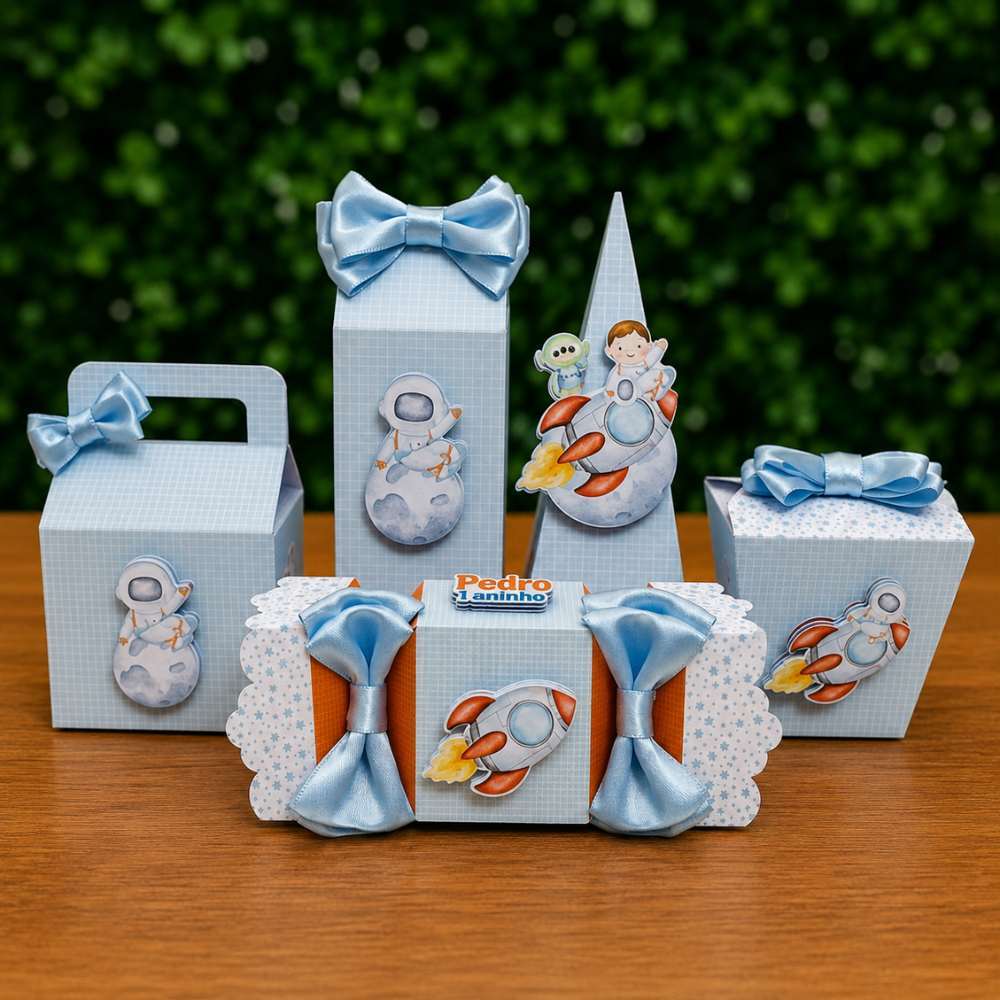 Kit Festa Astronauta Aquarela Personalizado + BRINDE | Astronauta Aquarelado | Lembrancinha de Festa | Festa Infantil