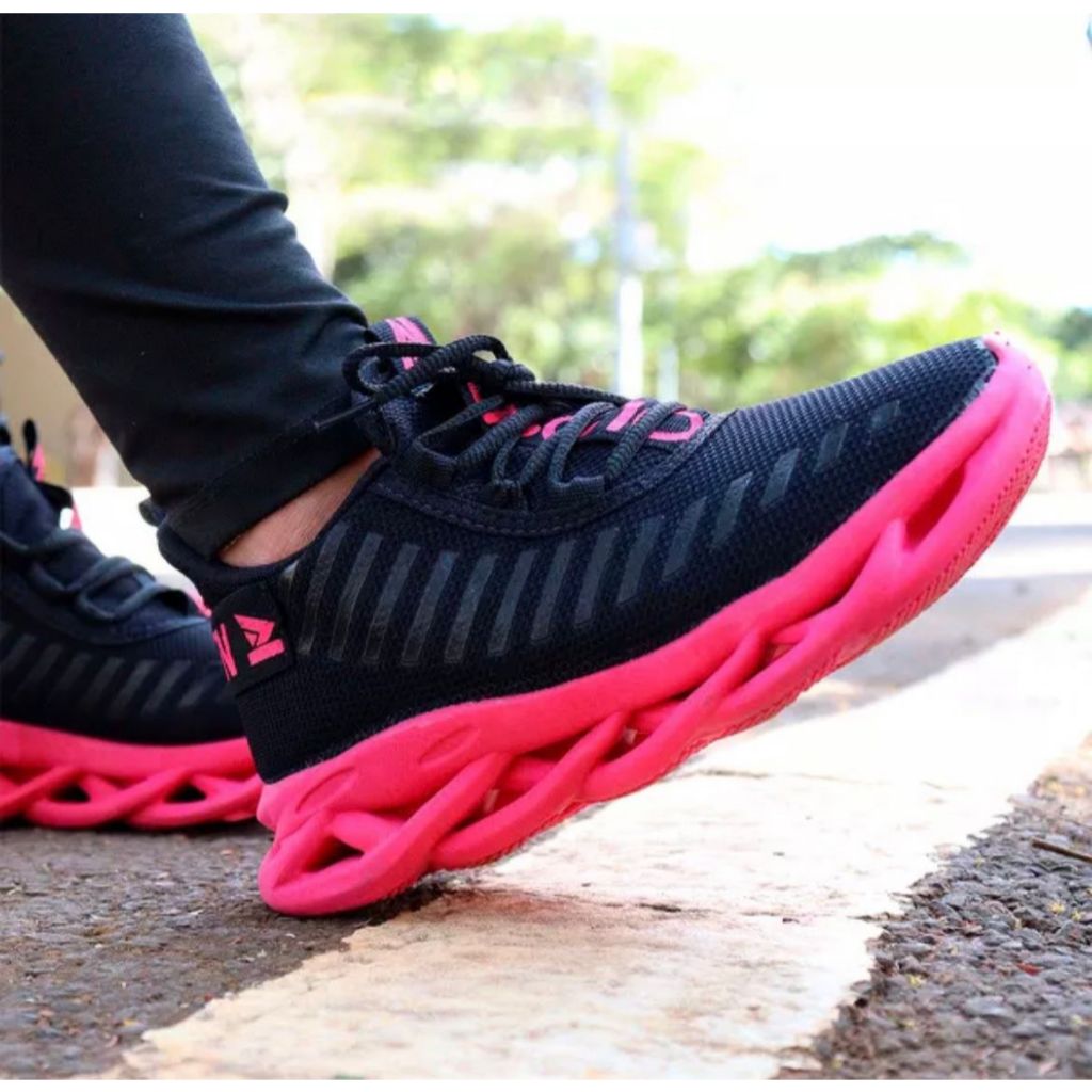 Tênis Feminino Preto/Rosa Leve e Confortável para Esporte e Lazer