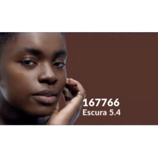Renew Protetor Solar FPS 50 com Ácido Hialurônico Efeito Matiticante Cor ESCURA 5.4 - Avon 40g