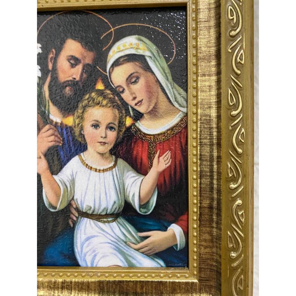 QUADRO SAGRADA FAMILIA 10X15 CM RESINADO MOLDURA PREMIUM DOURADA — imagem 2 de 2