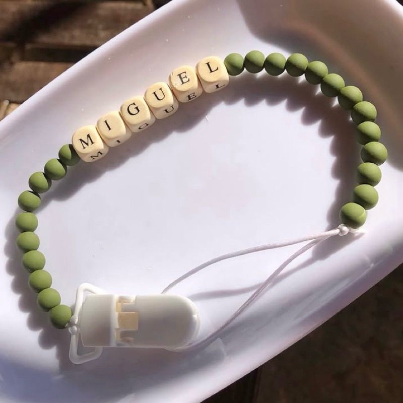 Cordão Personalizado com Nome | Acessório Infantil Artesanal
