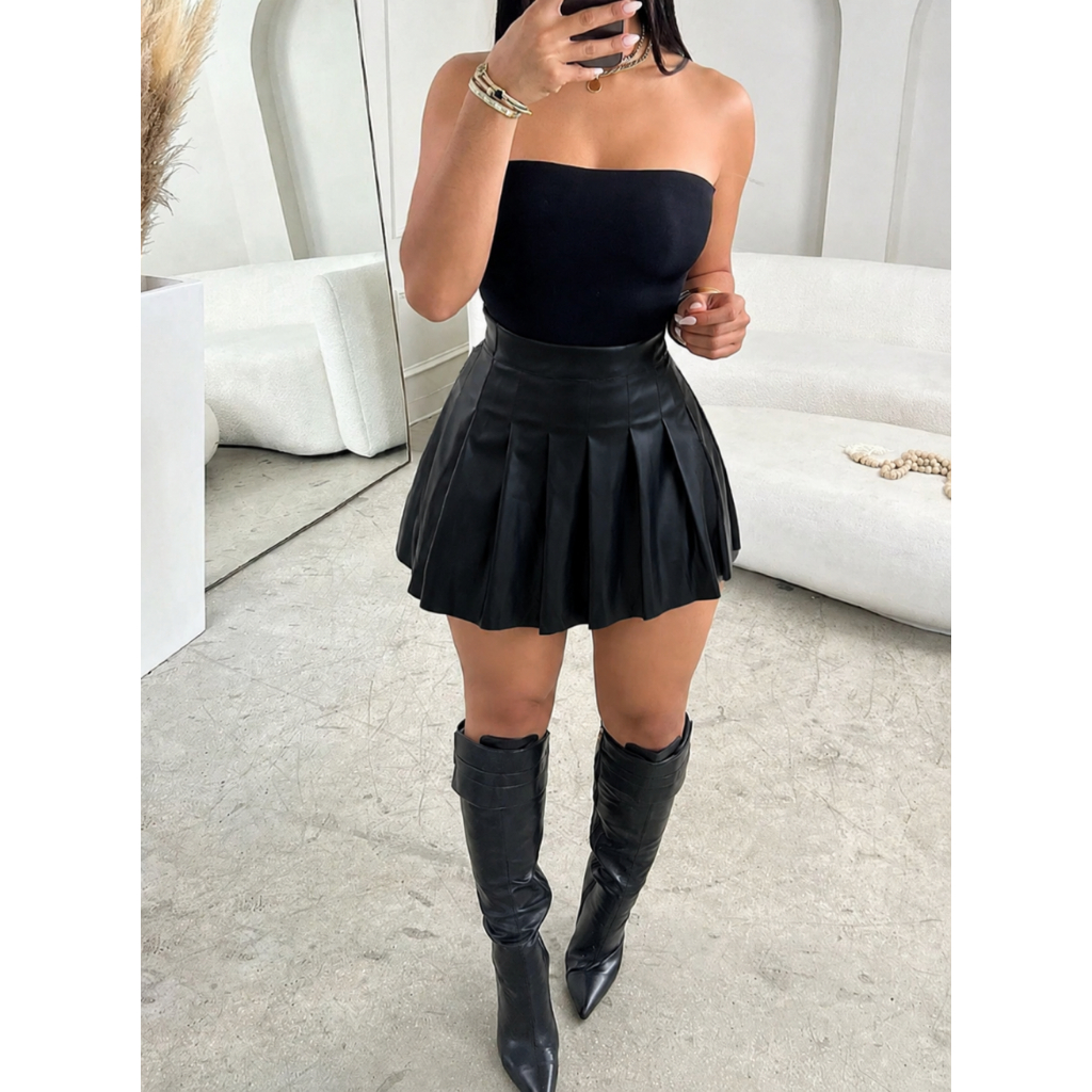 Saia Feminina Plissada Cintura Alta Estilo Colegial Couro Fake Rodada Moda Festa Rodeio Shows Balada