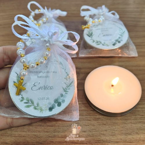 10 velas perfumadas lembrancinha de batizado verde com mini terço branco/ dourado