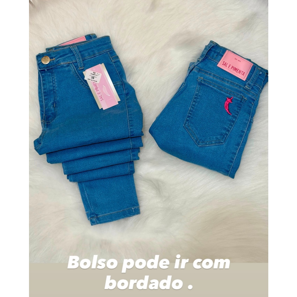 CALÇA JEANS SAL E PIMENTA GRAFITE ORIGINAL CINTURA ALTA COM LYCRA MODELA O BUMBUM — imagem 2 de 2