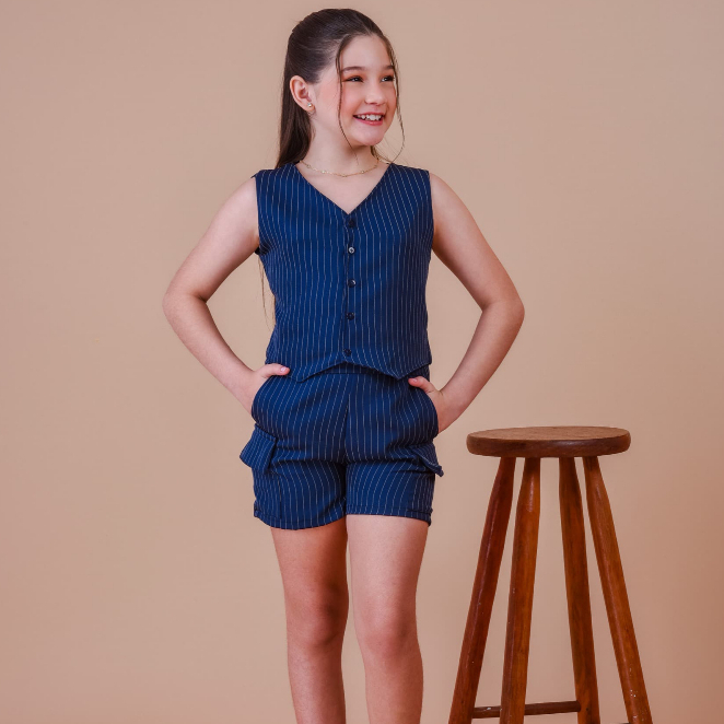 Conjunto Infantil Menina Blusa e Short Risca de Giz Roupa Infantil Feminina Look Infantil para Menina Passeio e Festa