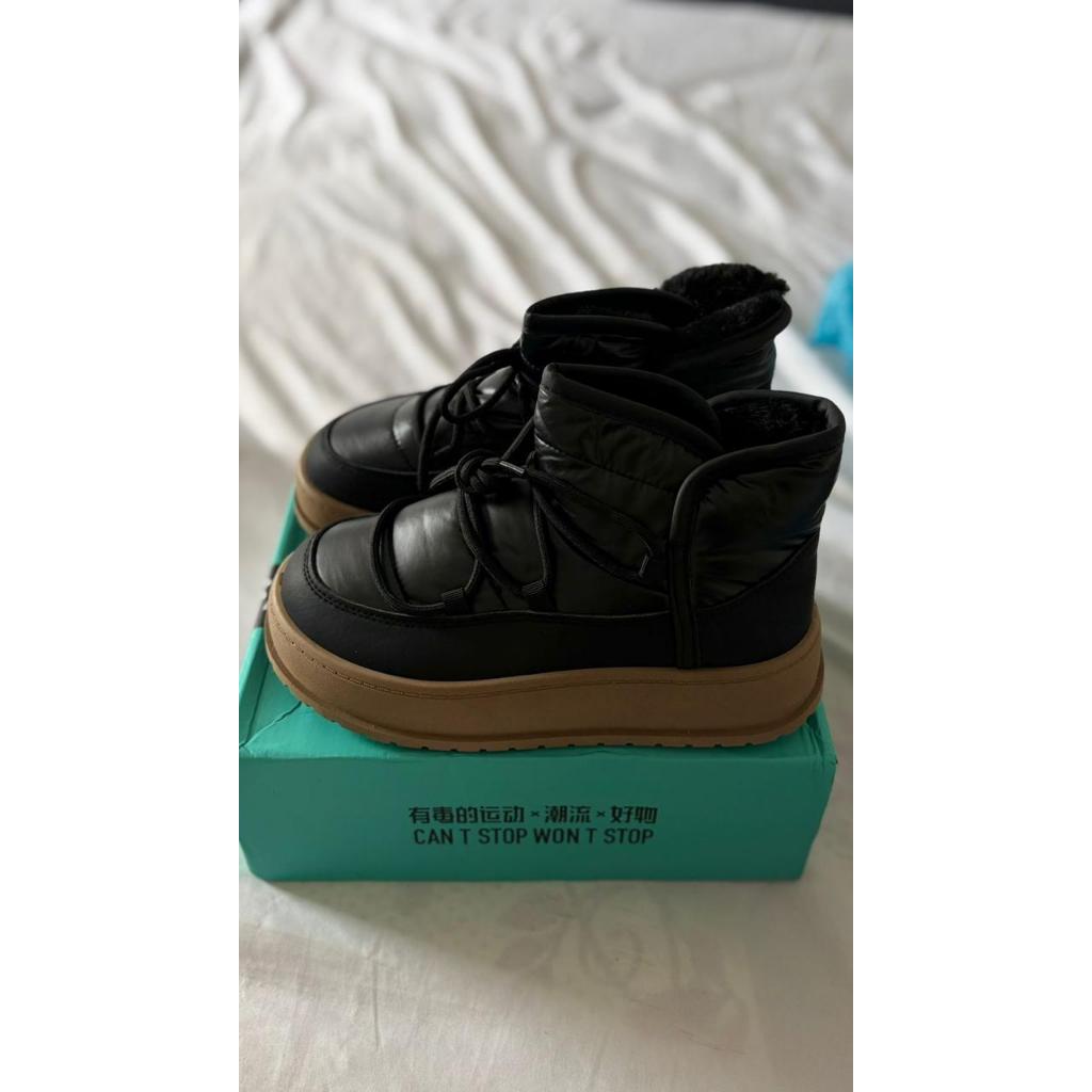 Bota de Neve Feminina Forrada Impermeável Cano Médio - Tam 38 - Nova