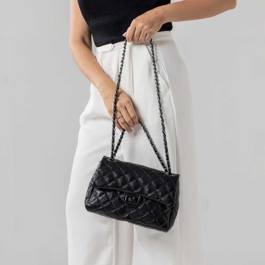 Imagem Bolsa Feminina Couro Legítimo Vittal Barbara Design Matelassê Preto