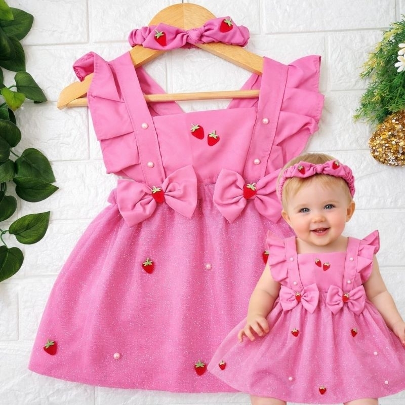 Romper Vestido Salopete Luxo Bebê Rosa Morango Aniversário 1 Ano Regulável Ensaio Fotográfico
