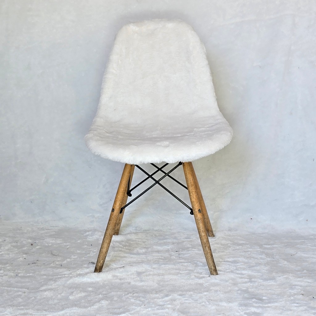 Capa De Cadeira Pelúcia Pelo Baixo Charles Eames Eiffel Botonê
