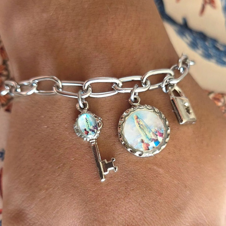 Pulseira Consagração Nossa Senhora de Fátima Inox + Oração — Paz e Proteção | Presente Religioso em Oferta na Shopee