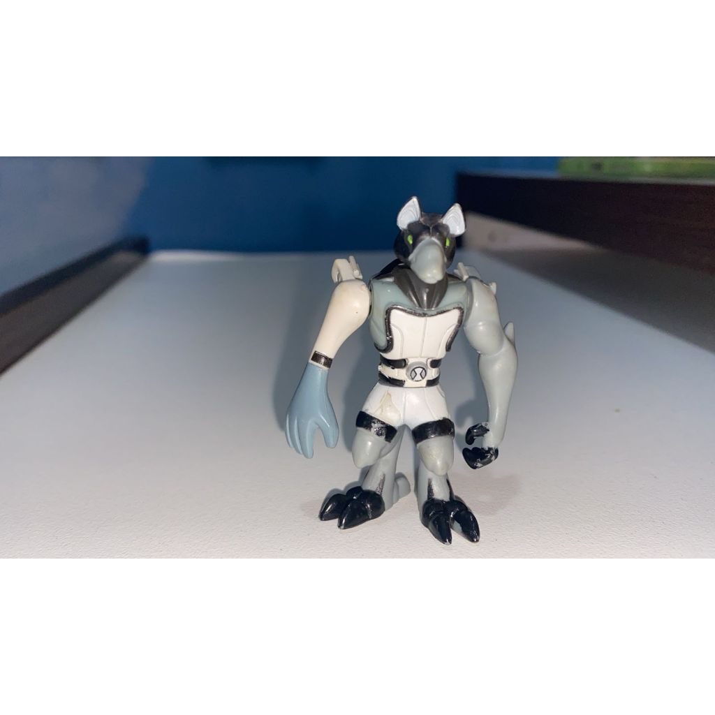 Boneco Ben 10 Câmara Criação LOBISBEN