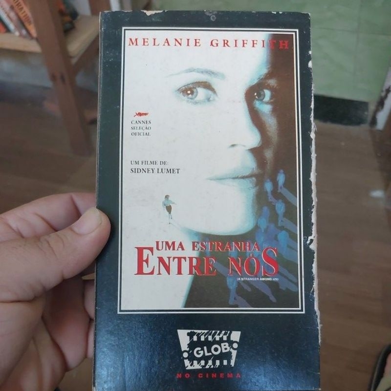 Fita VHS Uma Estranha Entre Nós O Globo no Cinema Vol 29 - Original Usado