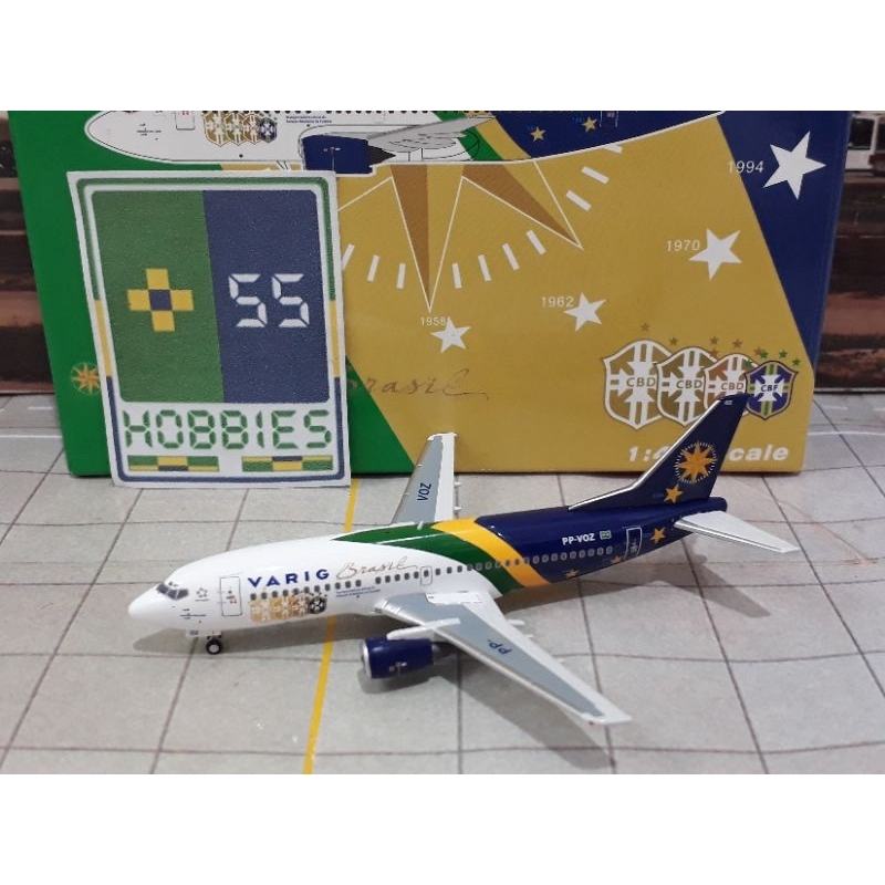 Varig Brasil Boeing 737-300 "Seleção Brasileira - Copa do Mundo FIFA 1998" Avião Miniatura Panda Models Escala 1:400