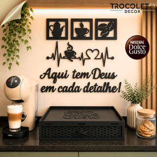 Kit Cantinho do Café Bandeja Porta Cápsulas MDF Decorativo – Bandeja + Frase + Trio de Quadros ☕