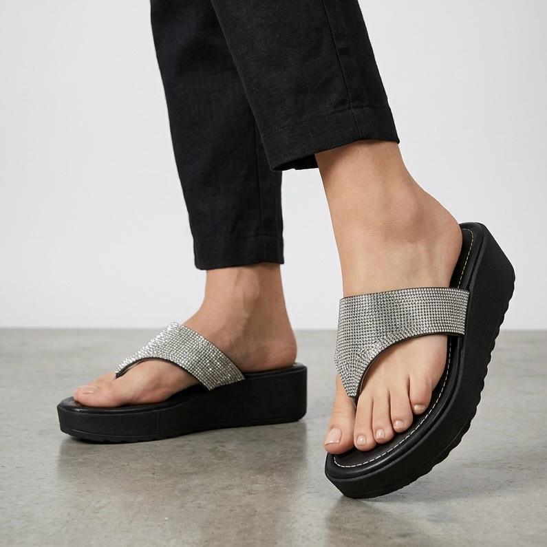 CHINELO VIZZANO SANDÁLIA ANABELA DE DEDO PRETO COM  STRASS 6492.331