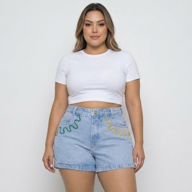 Short Jeans Plus Size Liso Barra Feita Bordado Brasil Copa