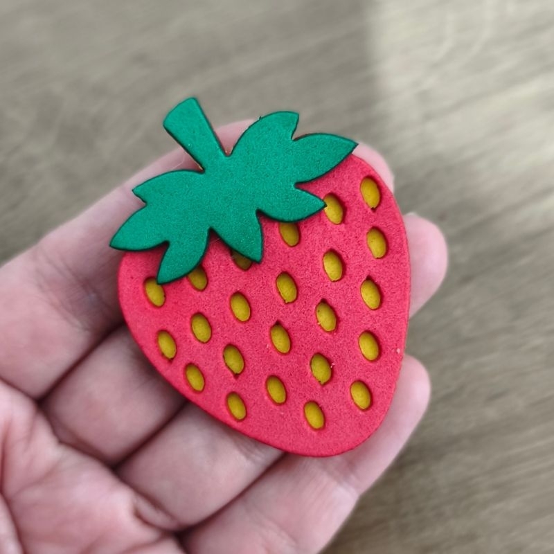 Aplique EVA Morango 5x4 - Decoração Festa Infantil, Bolo Fake, Artesanato, scrapbook e Recursos Pedagógicos