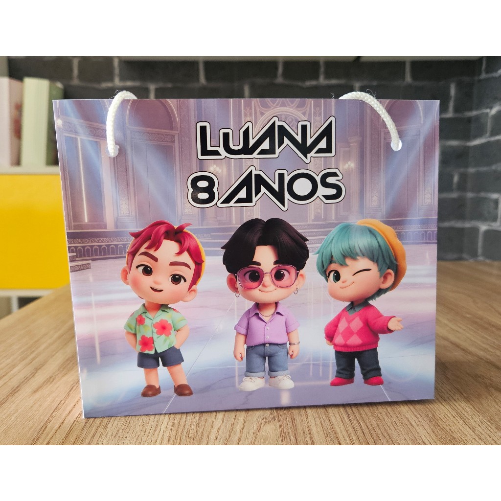Sacolinha Personalizada Guerreiras do Kpop – Em Papel Fotográfico - Festa infantil e Lembrancinha – Pegue e Monte