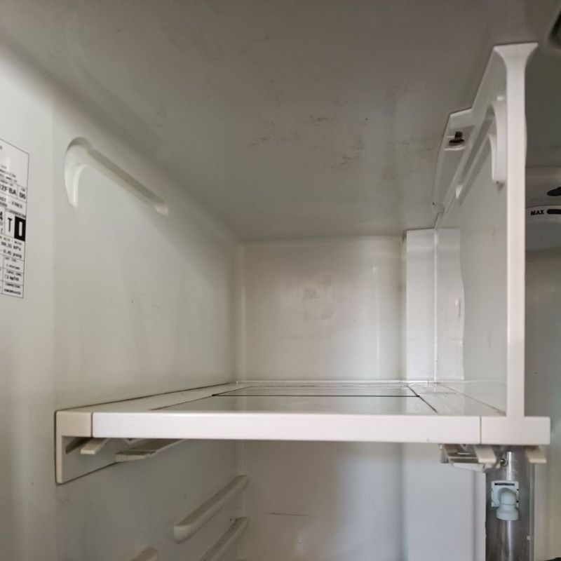 Prateleira do Refrigerador Electrolux DF80 lado esquerdo.