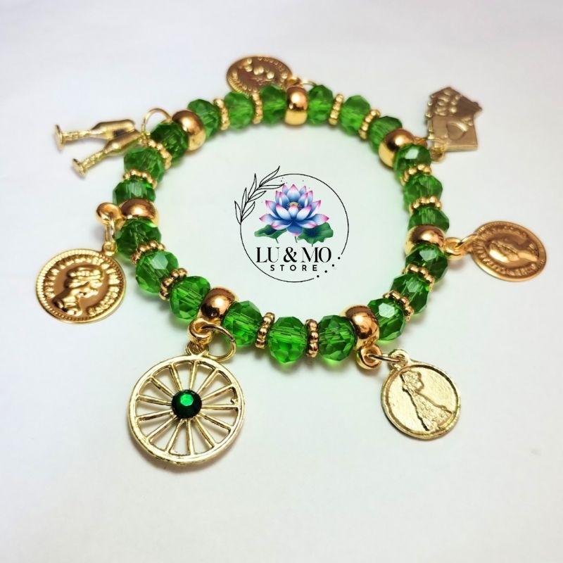 Pulseira de Cigana Esmeralda Cristal 8mm Com Pingente Proteção Orixá Umbanda e Candomblé